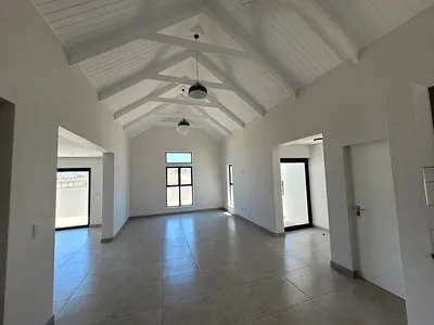 3 Bedroom House To Rent in Langebaan - img