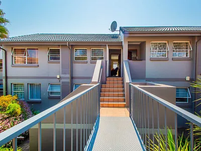 2 Bedroom Apartment For Sale in Roodepoort - IPyM.webp