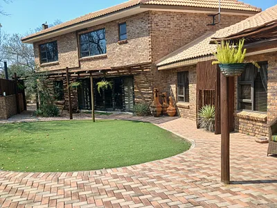 5 Bedroom House For Sale in Thabazimbi - k70a.webp