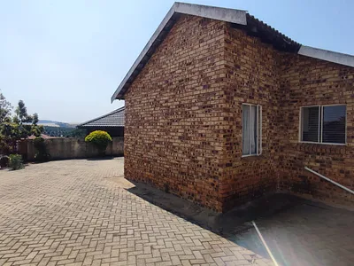 3 Bedroom House For Sale in Kingsview, White River - 0j0w.webp