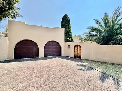 4 Bedroom House For Sale in Secunda - TEUd.webp