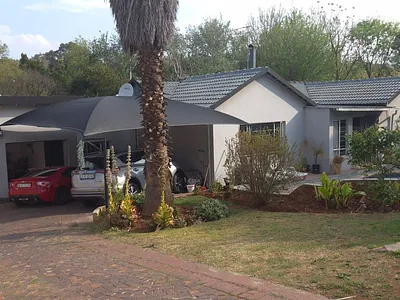 4 Bedroom House For Sale in Randburg - sP8q.webp