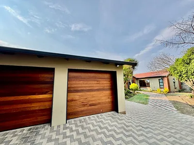 5 Bedroom House For Sale in Secunda - JWxc.webp