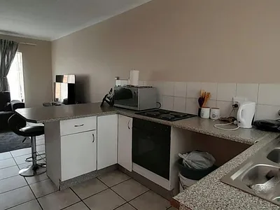 2 Bedroom Apartment For Sale in Krugersdorp - SfP6.webp