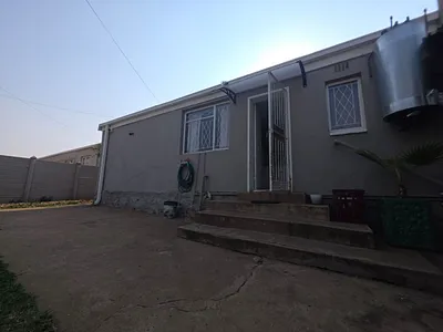 3 Bedroom House For Sale in Kimberley - K0wy.webp