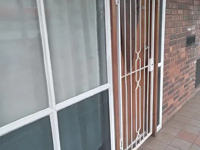1 Bedroom Apartment For Sale in Pretoria - VmWD.webp