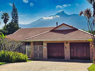 3 Bedroom House For Sale in George - Whcq.webp