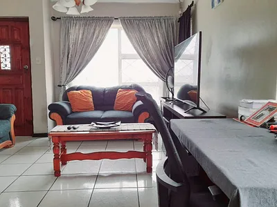 House For Sale in Port Elizabeth - img