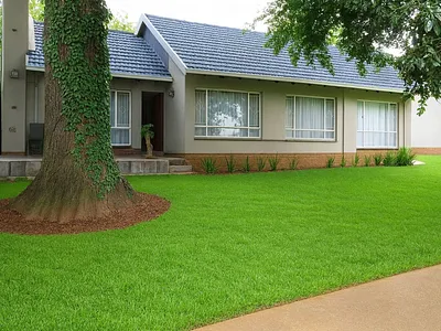 3 Bedroom House For Sale in Randburg - M8xs.webp