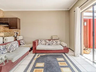 3 Bedroom Apartment For Sale in Randburg - gCfN.webp