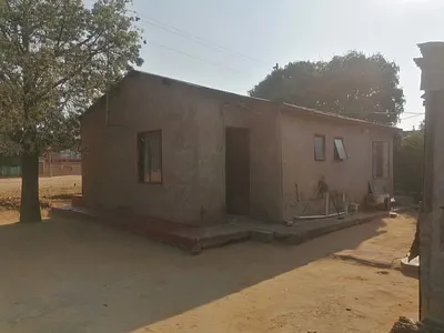 2 Bedroom House For Sale in Modimolle - img