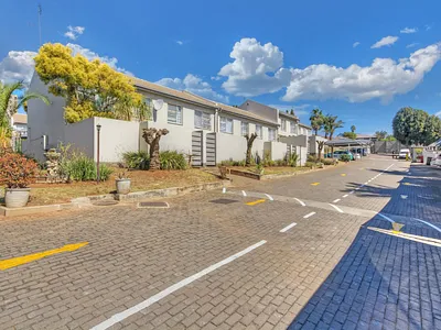 3 Bedroom Apartment To Rent in Bedfordview - img