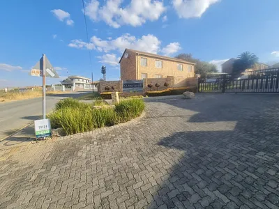 2 Bedroom Apartment For Sale in Randburg - 1d6e.webp