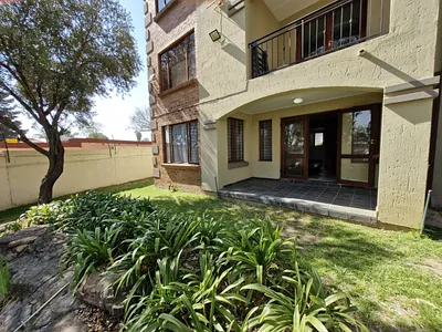 2 Bedroom Apartment For Sale in Randburg - XrEp.webp