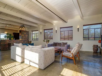 3 Bedroom Apartment For Sale in Johannesburg - x7r8.webp