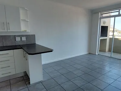 2 Bedroom Apartment For Sale in Gordons Bay - pJFu.webp