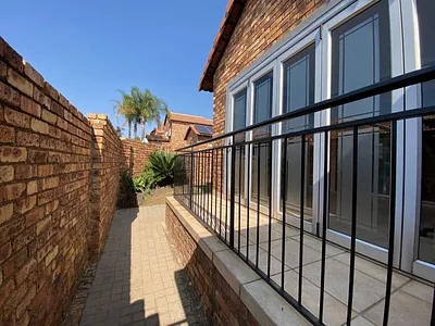 3 Bedroom Townhouse For Sale in Centurion - lDXi.webp