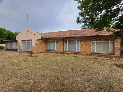 3 Bedroom House For Sale in Klerksdorp - N6bm.webp