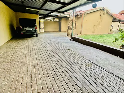 3 Bedroom House For Sale in Secunda - PVrf.webp