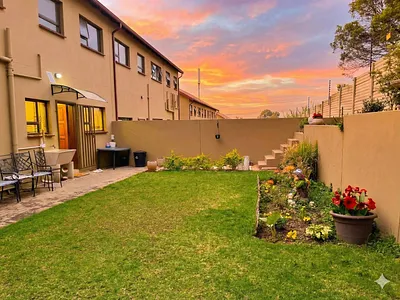 3 Bedroom Townhouse To Rent in Kempton Park - 94Mf.webp