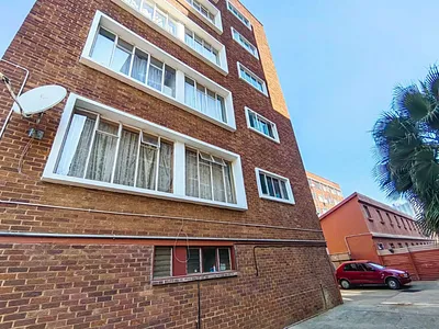 1 Bedroom Apartment For Sale in Pretoria - img