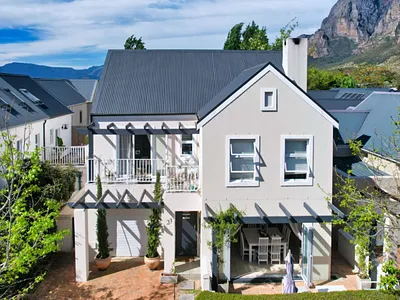3 Bedroom House For Sale in Stellenbosch - 4JCk.webp