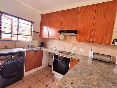 2 Bedroom Townhouse For Sale in Midrand - OGtP.webp