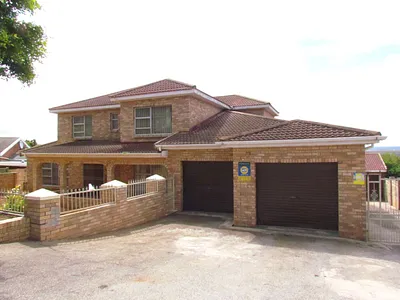 5 Bedroom House For Sale in Port Elizabeth - rMfG.webp