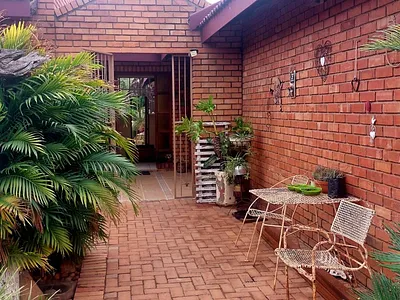 3 Bedroom House For Sale in Polokwane - aVBb.webp