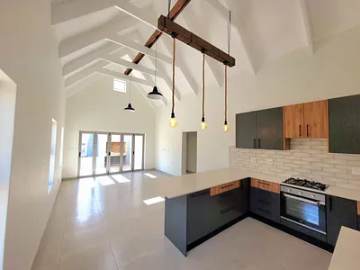 2 Bedroom House For Sale in Saldanha - LwcG.webp