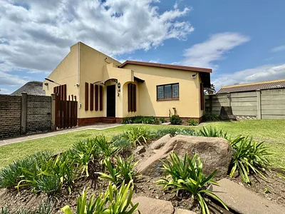 4 Bedroom House For Sale in Secunda - dmuL.webp