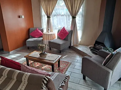 3 Bedroom House To Rent in Paarl - img