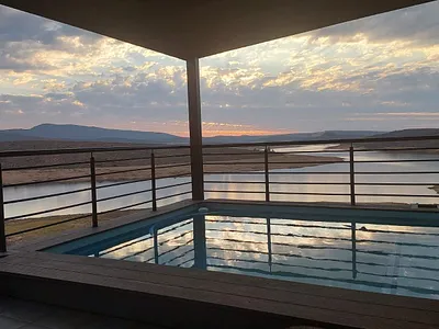 4 Bedroom House For Sale in Clanwilliam - U4AZ.webp