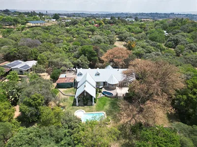 6 Bedroom House For Sale in Randburg - 1Ont.webp