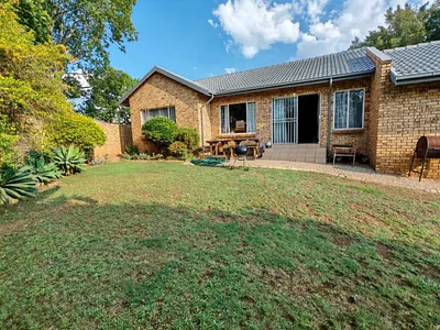 3 Bedroom Townhouse To Rent in Centurion - oJZY.webp