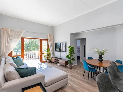 2 Bedroom Apartment For Sale in Sandton - tAuU.webp