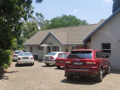 6 Bedroom House For Sale in Randburg - wGKR.webp