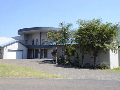 4 Bedroom House For Sale in Witbank - XyAj.webp