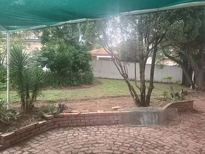 2 Bedroom House To Rent in Sandton - PKLK.webp