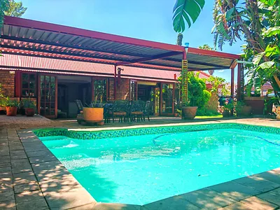 4 Bedroom House For Sale in Centurion - mkVF.webp