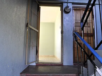 Apartment For Sale in Port Elizabeth - LBO5.webp