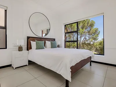 1 Bedroom Apartment For Sale in Sandton - zhN5.webp