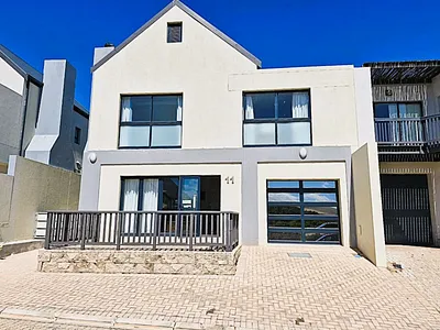 3 Bedroom House For Sale in Hartenbos - bGcJ.webp