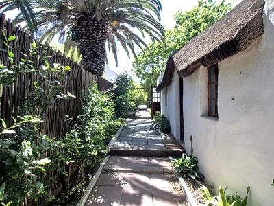 1 Bedroom House For Sale in Stellenbosch - img