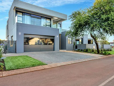 5 Bedroom House For Sale in Pretoria - pal7.webp