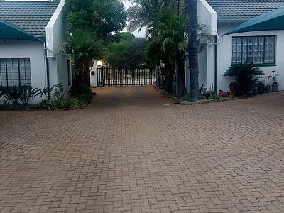 3 Bedroom Townhouse For Sale in Polokwane - kFfG.webp