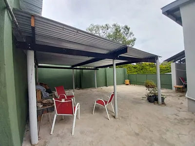 6 Bedroom House For Sale in White River - znGZ.webp