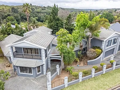 6 Bedroom House For Sale in George - 4mD8.webp