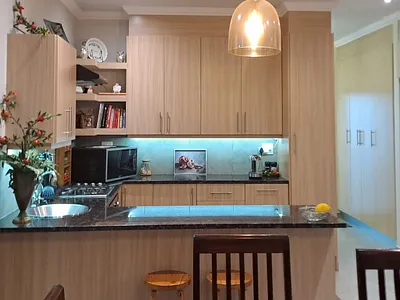 3 Bedroom Townhouse For Sale in George - da8O.webp