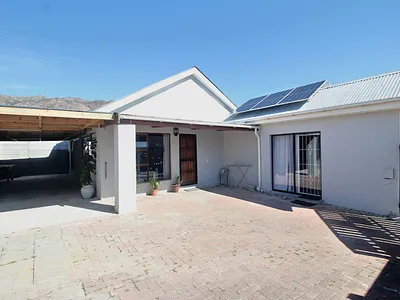 House For Sale in Gordons Bay - 8KTY.webp